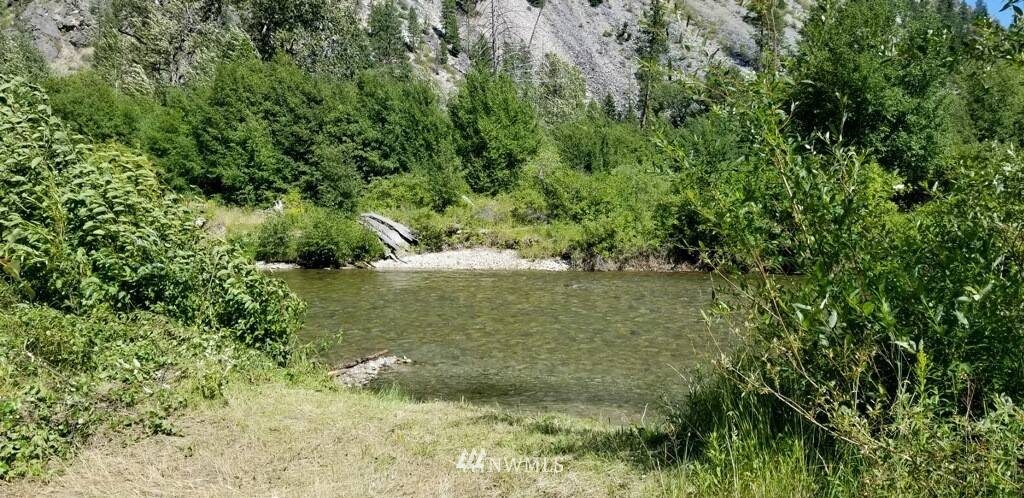 Entiat, WA 98822,15270 Coyote Falls RD