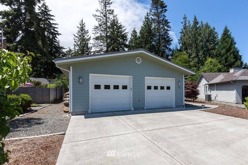 Sequim, WA 98382,114 Emerald DR