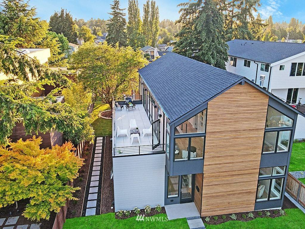 Seattle, WA 98117,8735 1st AVE NW