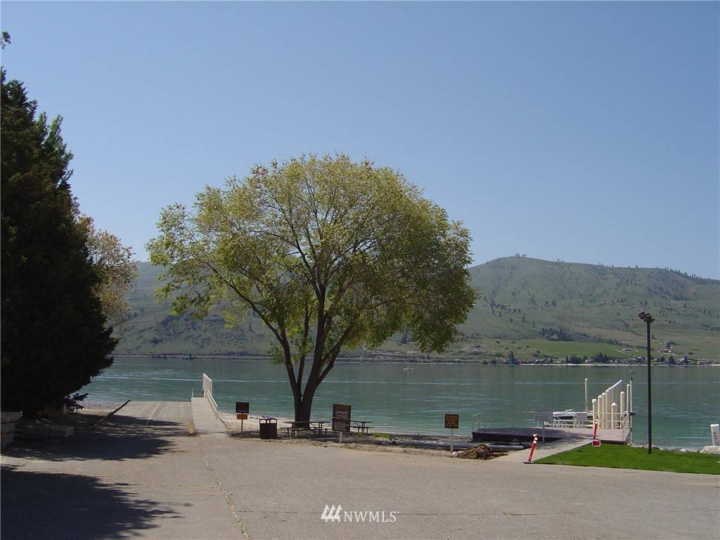 Chelan, WA 98816,100 Lake Chelan Shores DR #15-5L