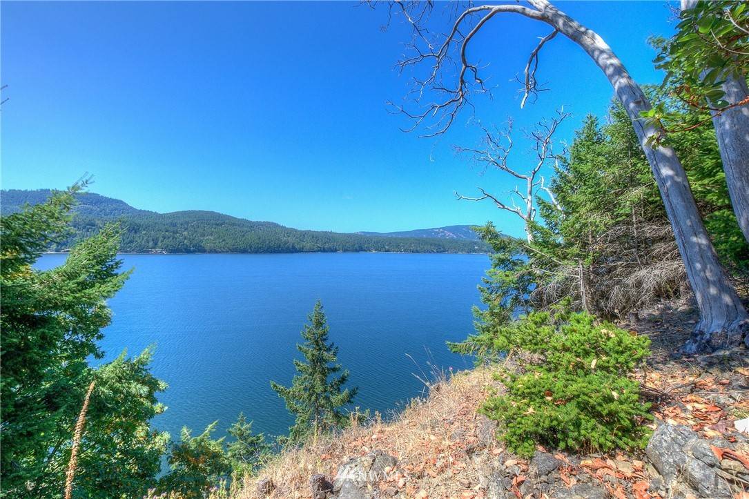 Orcas Island, WA 98245,167 Shore DR