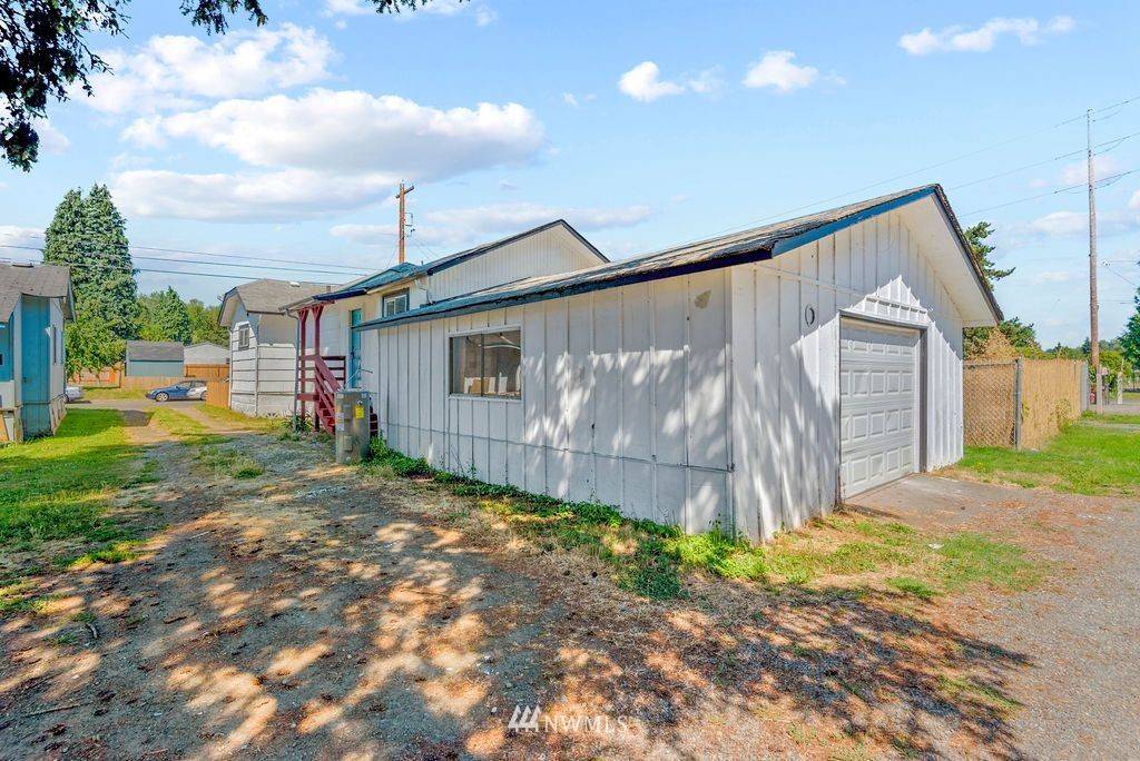 Kelso, WA 98626,818 N Kelso AVE