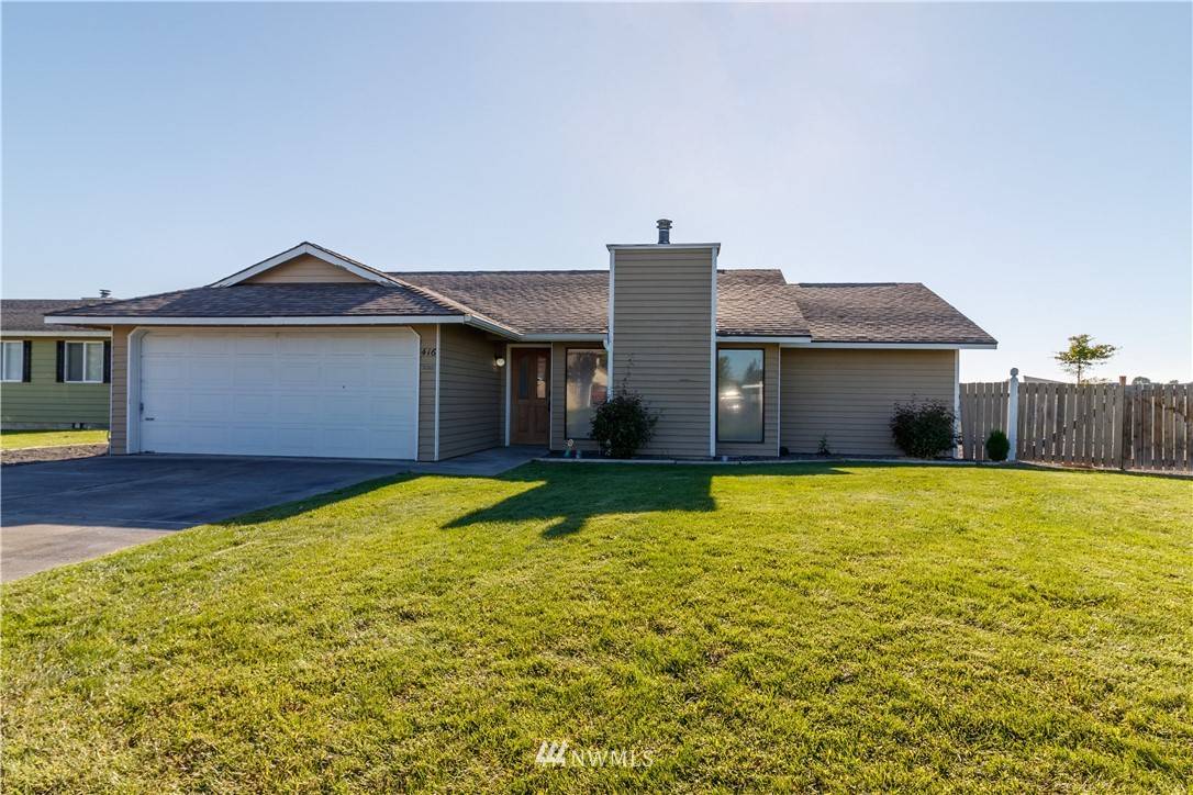 Moses Lake, WA 98837,416 N White DR