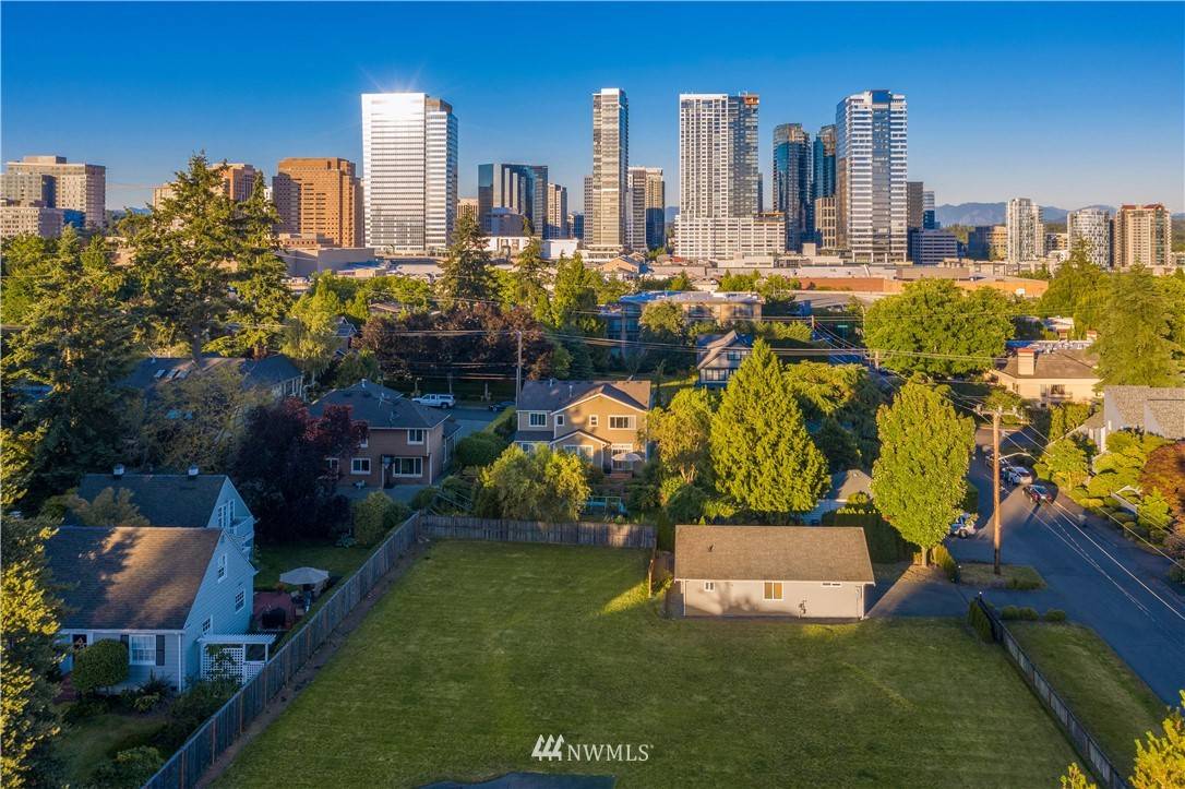 Bellevue, WA 98004,504 98th AVE NE