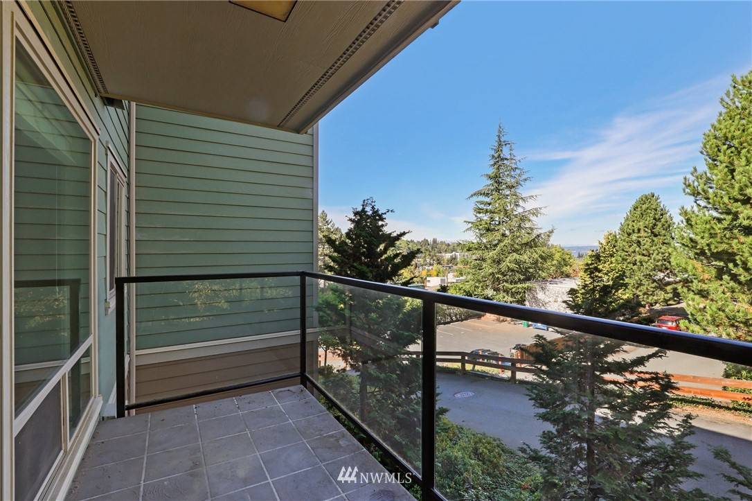 Mercer Island, WA 98040,3200 81st PL SE #A203