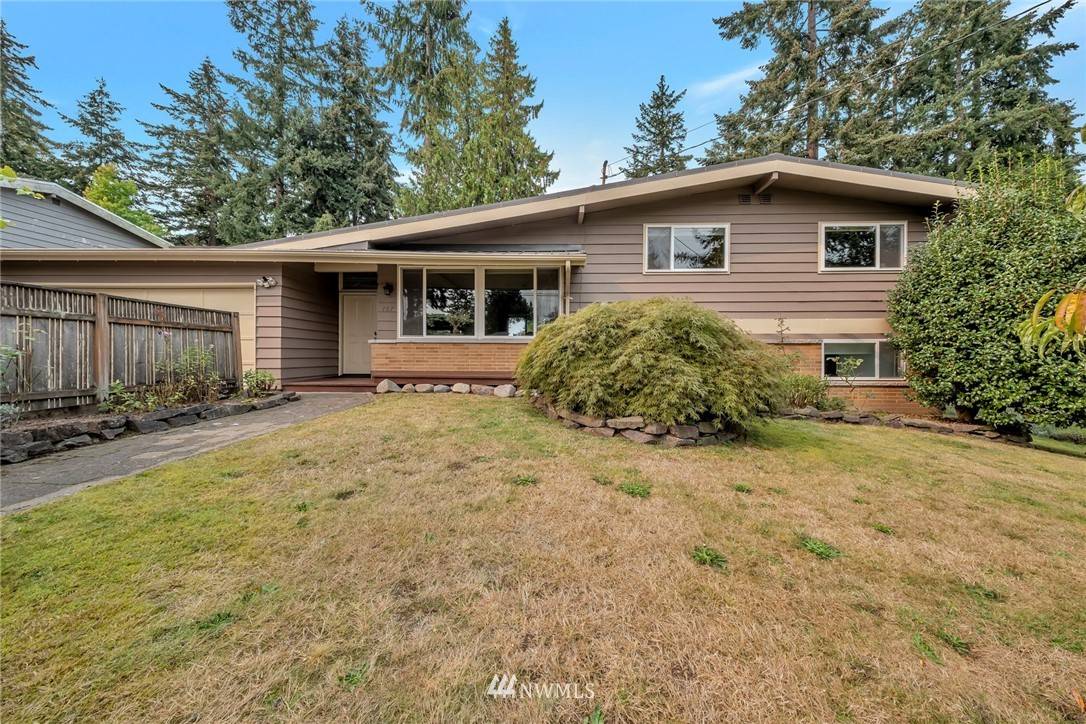 Bellevue, WA 98007,107 153rd PL NE