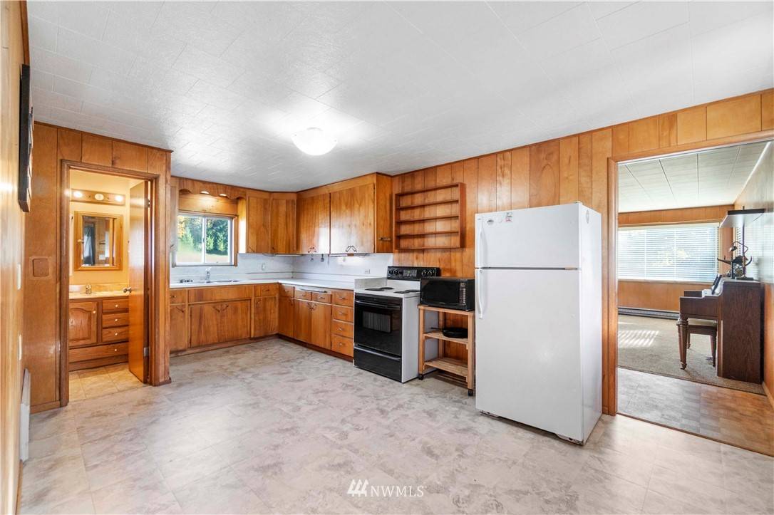 Wilkeson, WA 98396,129 Pearl Street Ct