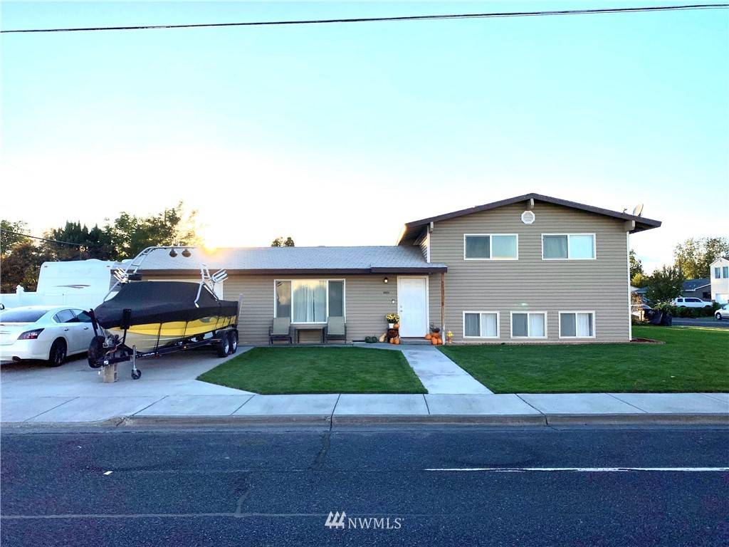 Moses Lake, WA 98837,1030 S Clover DR