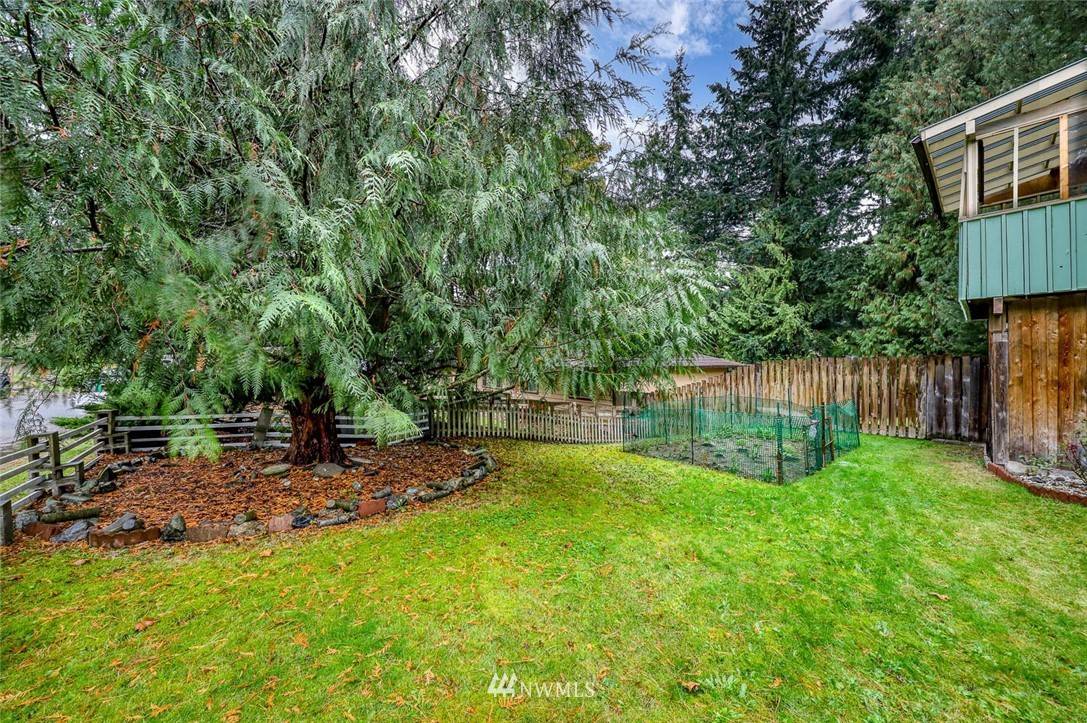 Bremerton, WA 98311,368 NW Oakmont WAY