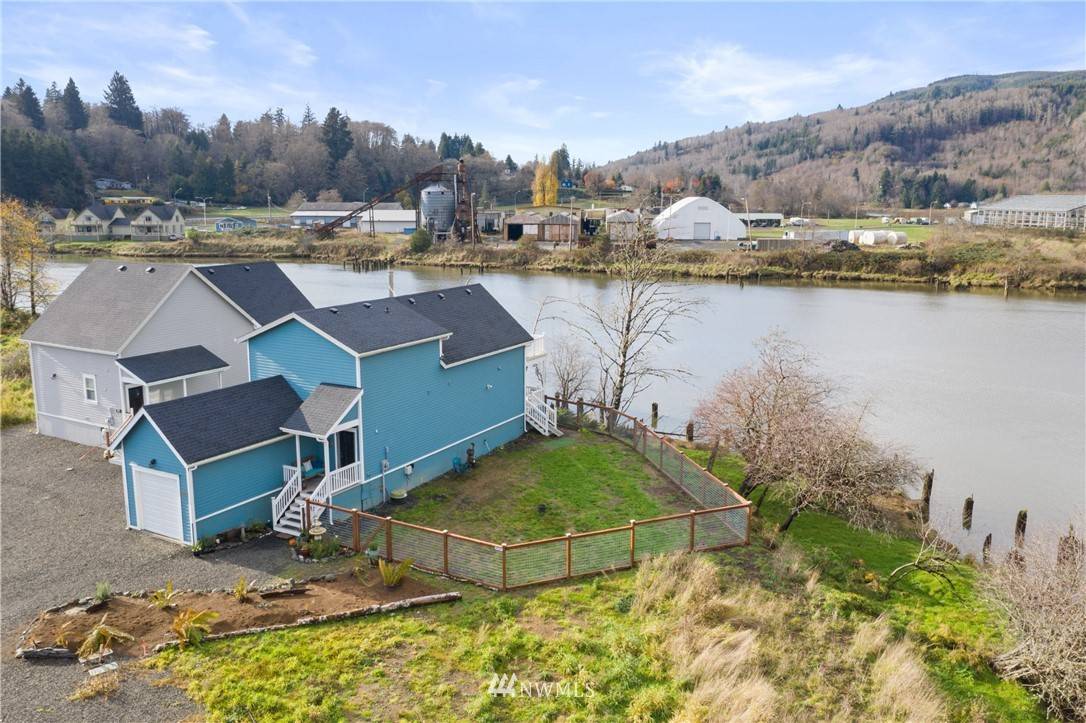 Raymond, WA 98577,307 Island Ln