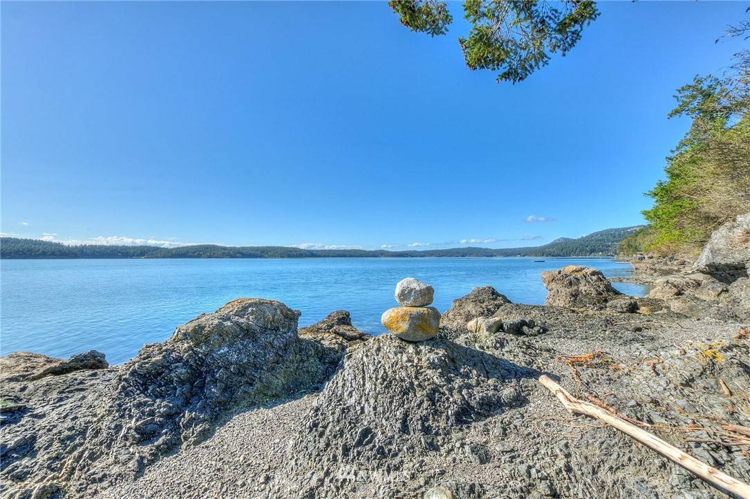 Orcas Island, WA 98245,7162 Orcas RD