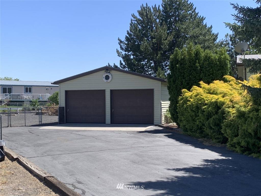 Quincy, WA 98848,908 SW Chukar PL