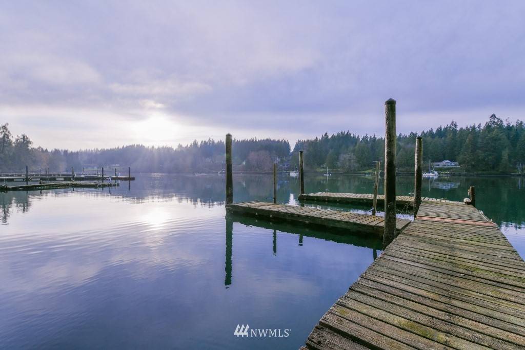 Bainbridge Island, WA 98110,11489 Blue Heron LN NE