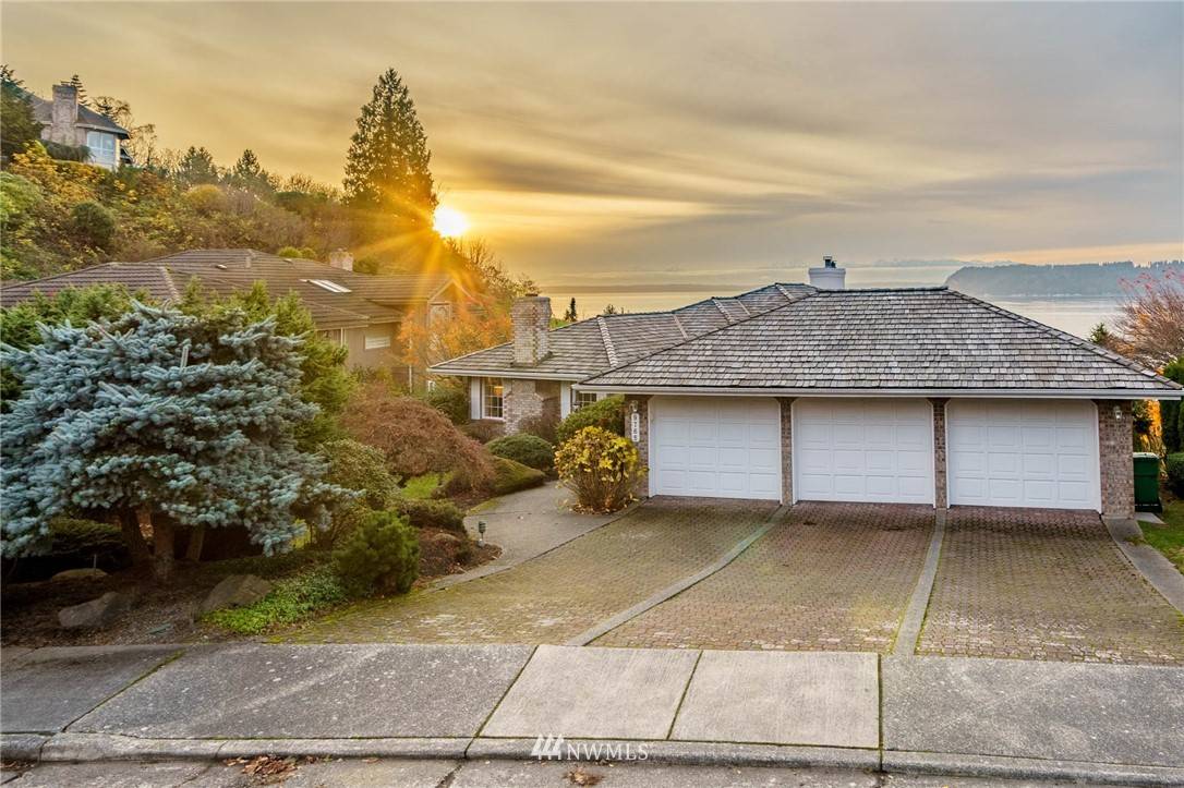 Mukilteo, WA 98275,9765 Marine View DR