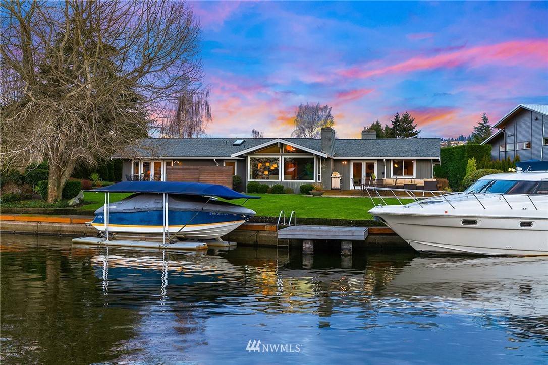 Bellevue, WA 98006,20 Crescent Key