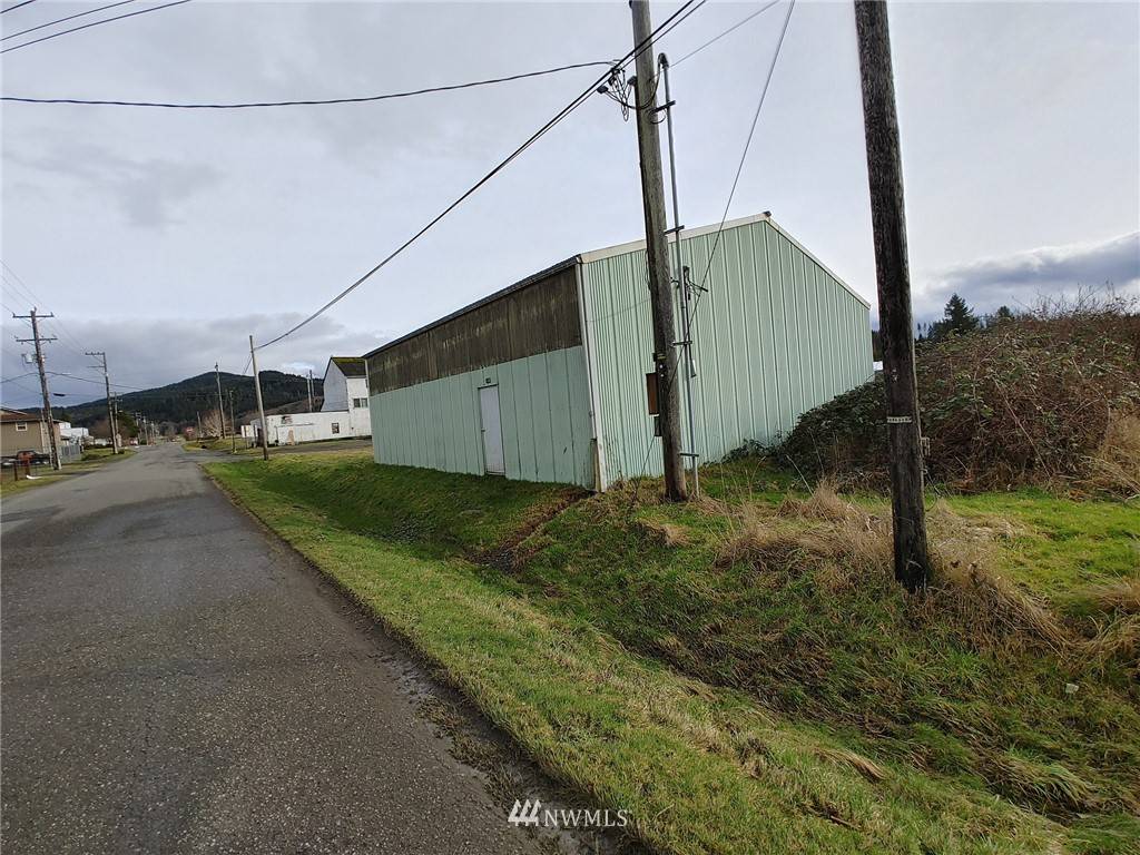 Forks, WA 98331,140 W E ST