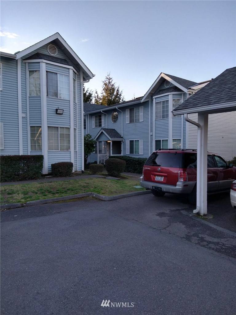 Renton, WA 98055,10813 SE 172nd ST ##2C