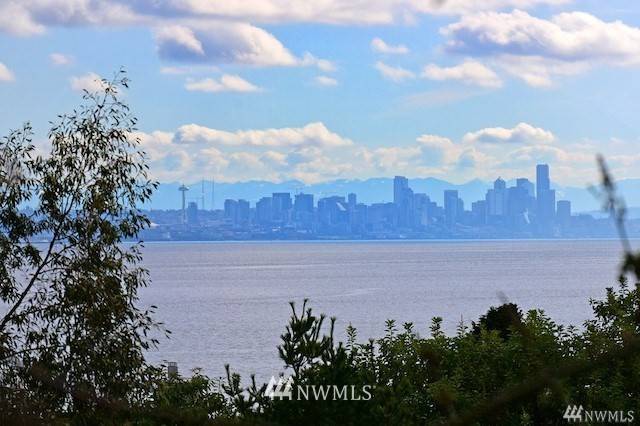 Bainbridge Island, WA 98110,1 NE Yeomalt Point