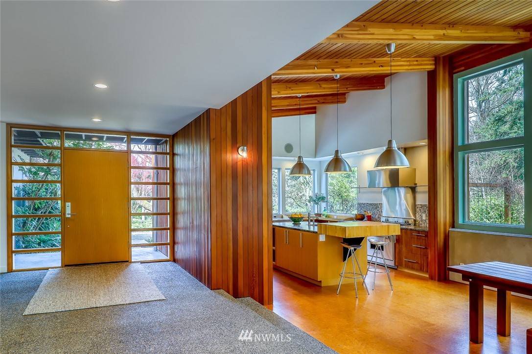 Bainbridge Island, WA 98110,9817 NE Rose Trail LN