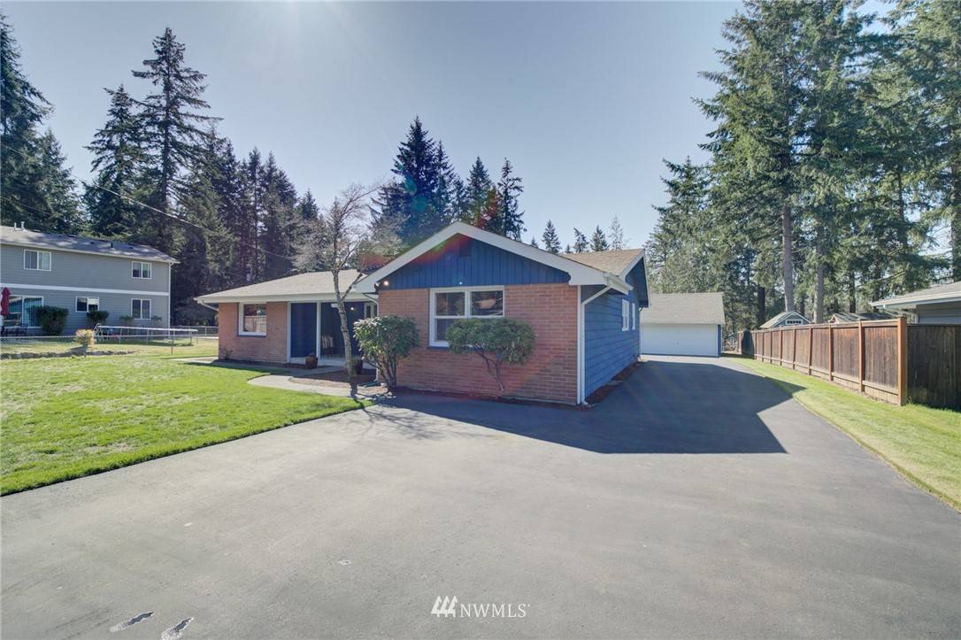 Renton, WA 98059,15441 SE 144th PL