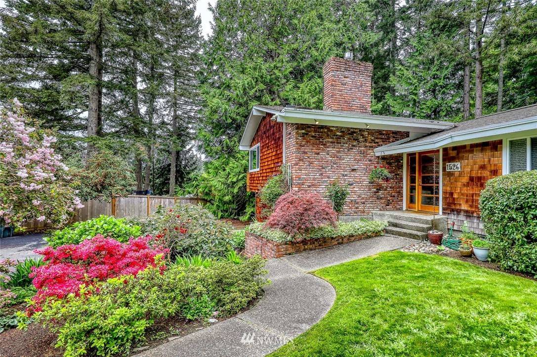 Bainbridge Island, WA 98110,1526 Arthur PL NW