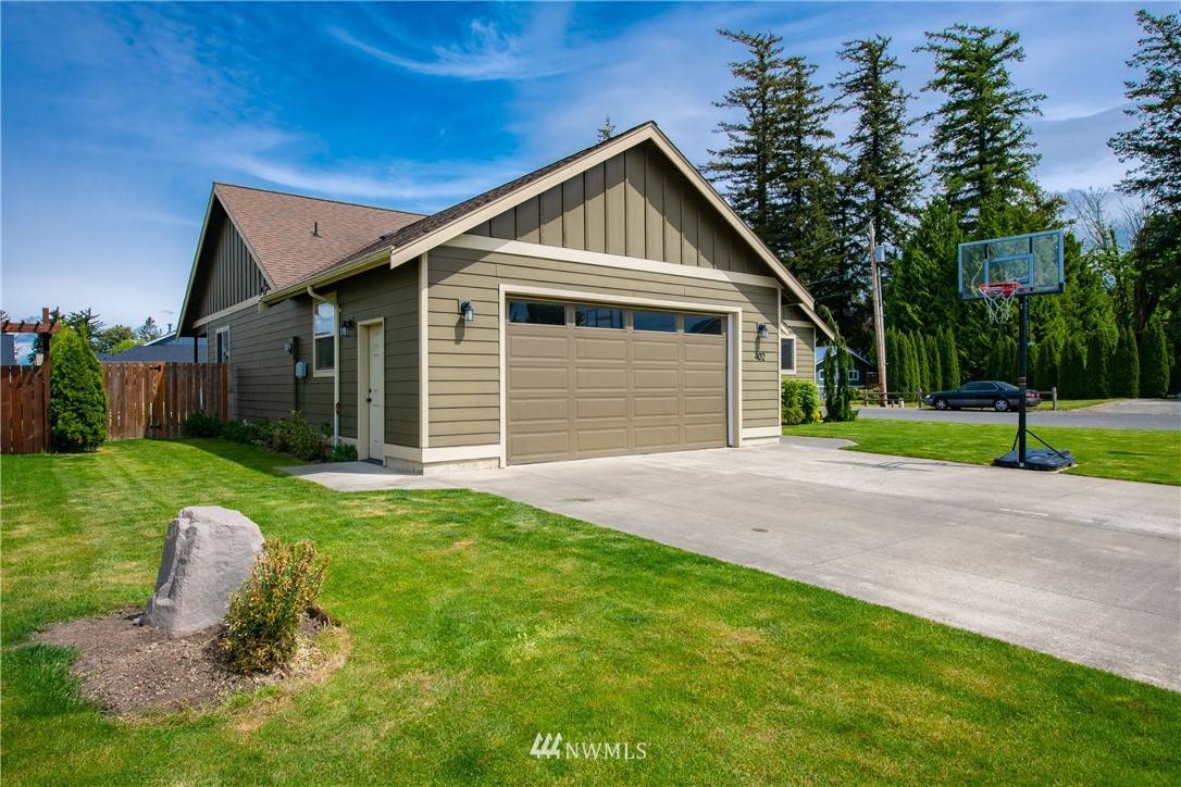 Nooksack, WA 98276,402 Westview PL