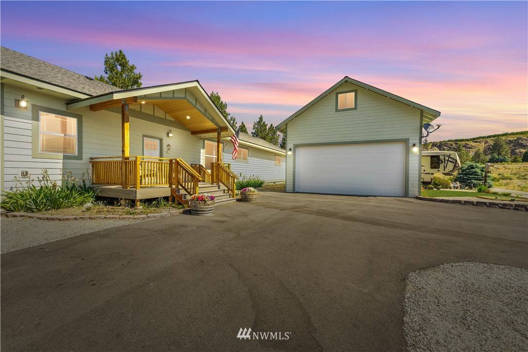 Pateros, WA 98846,91 Golf Course DR