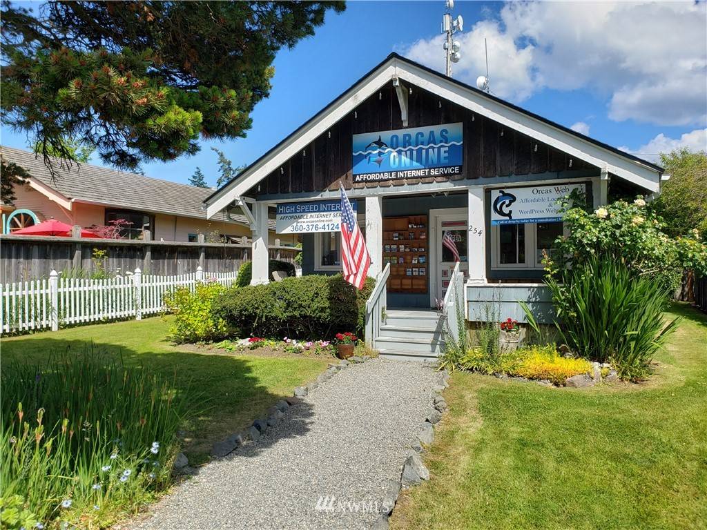 Orcas Island, WA 98245,254 North Beach RD