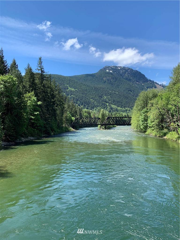 Skykomish, WA 98288,69906 NE Money Creek RD