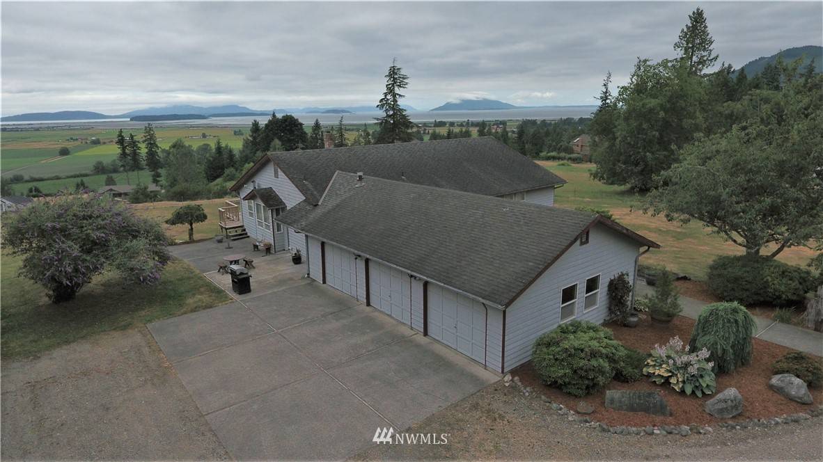 Bow, WA 98232,16272 Lookout LN