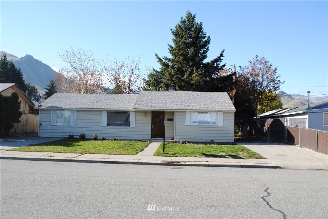 Wenatchee, WA 98801,904 Howard ST
