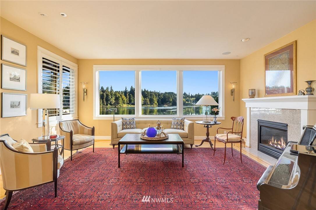 Bainbridge Island, WA 98110,329 Bromley PL NW