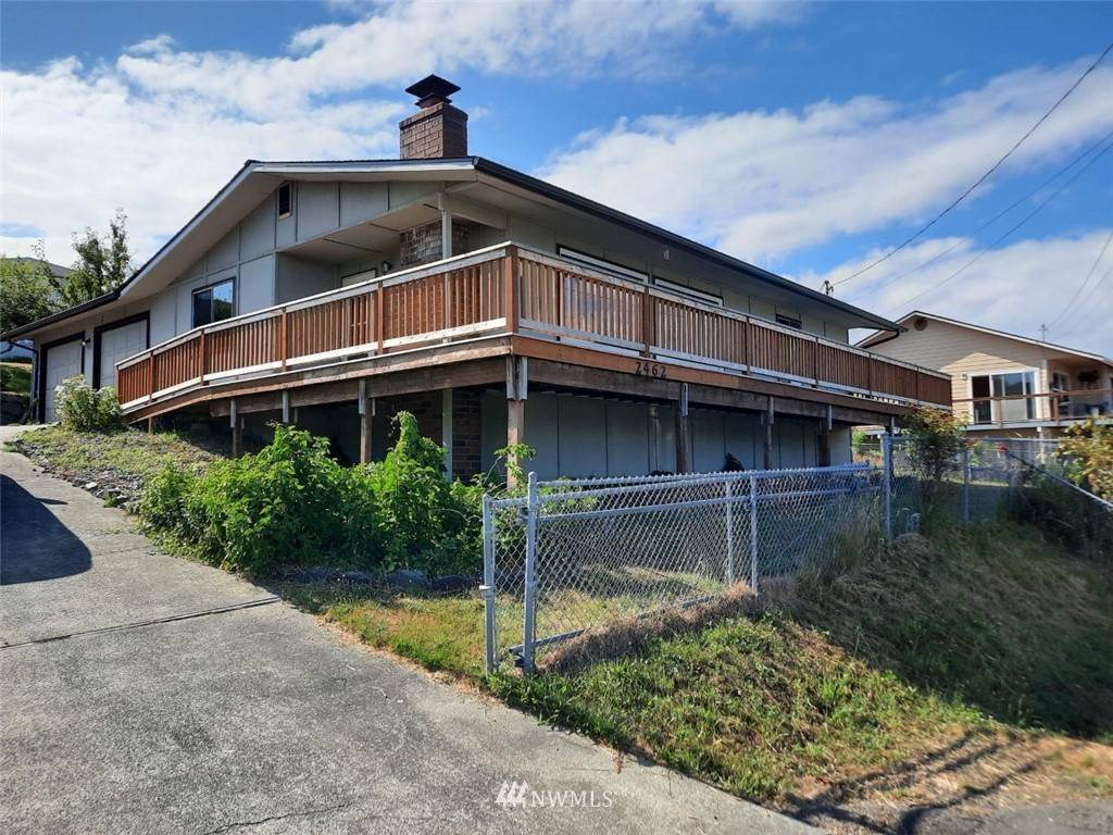 Port Orchard, WA 98366,2462 1st AVE E