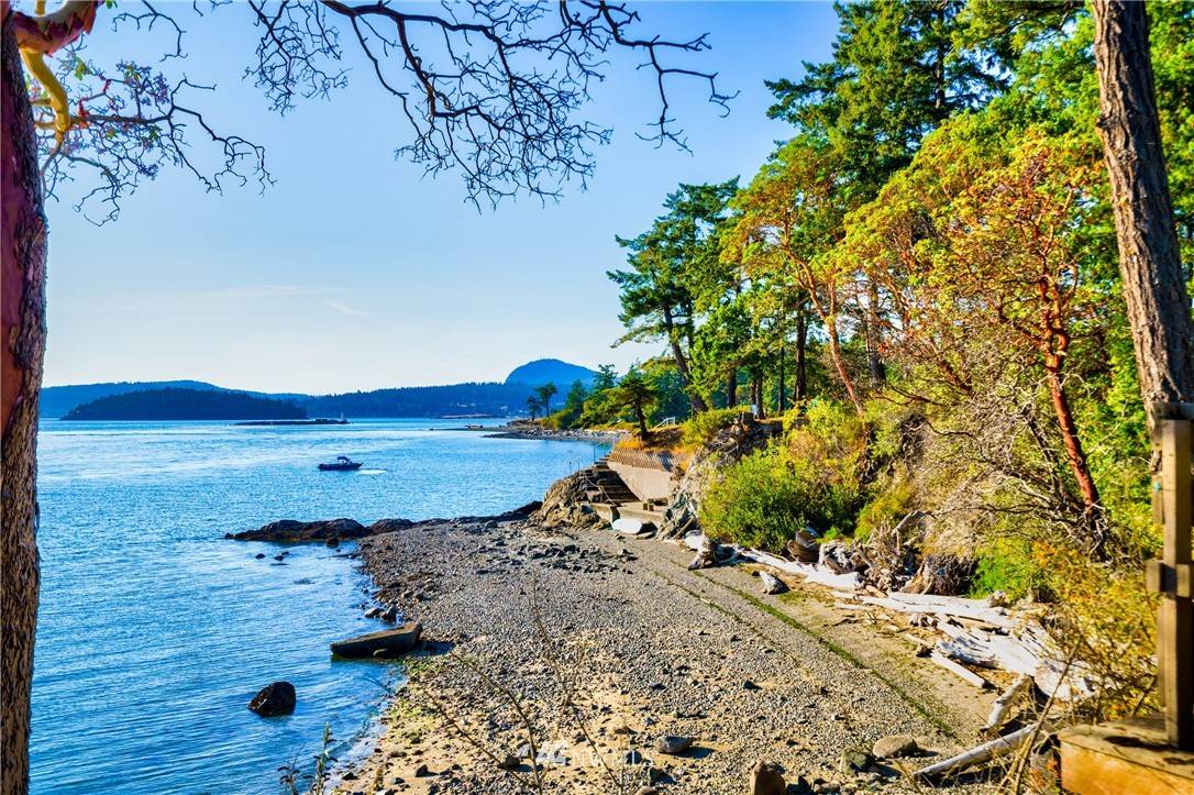 La Conner, WA 98257,9359 Reef Point LN