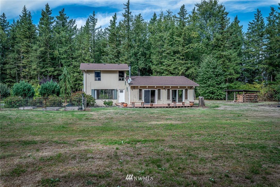 Everson, WA 98247,7586 Goodwin RD