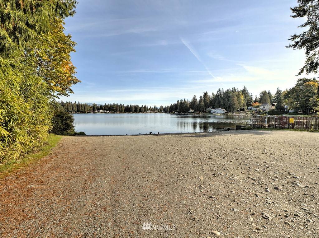 Kent, WA 98042,308 xx W Lake Morton DR SE