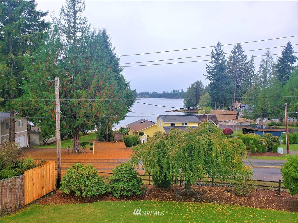 Grapeview, WA 98546,220 E Mason Lake DR E