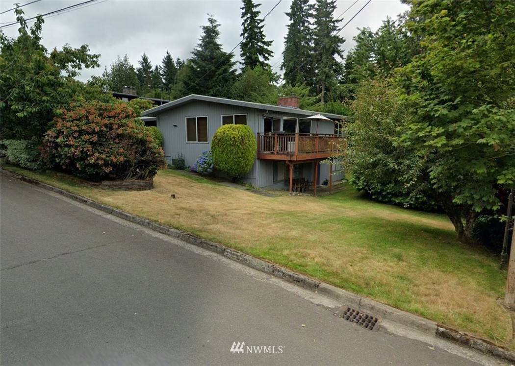 Kirkland, WA 98033,1053 NE 48th PL