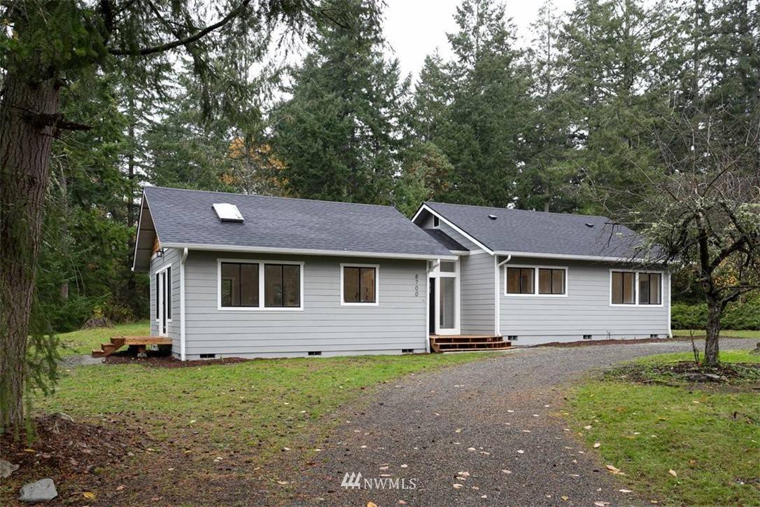 Vashon, WA 98070,8700 SW 216th ST