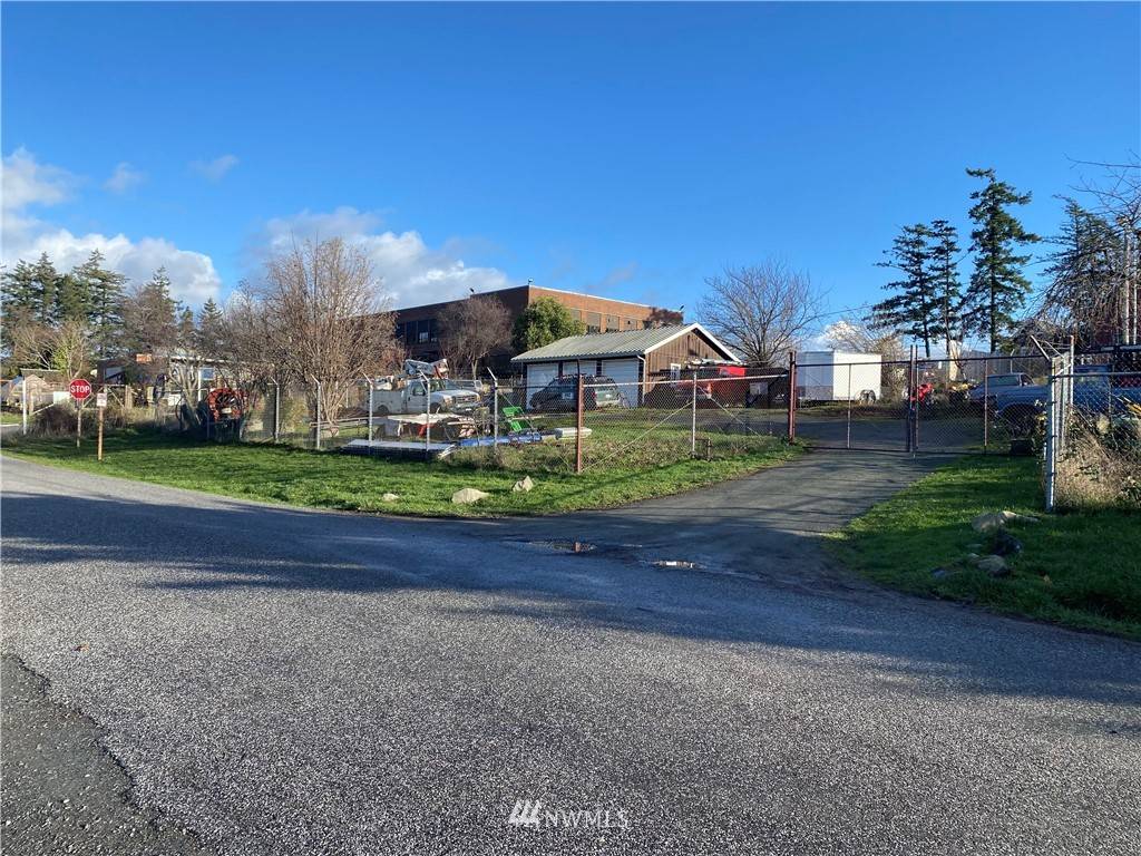 Orcas Island, WA 98245,462 Pine ST