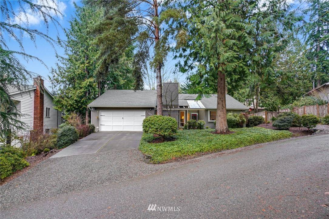 Issaquah, WA 98027,400 Kalmia PL NW