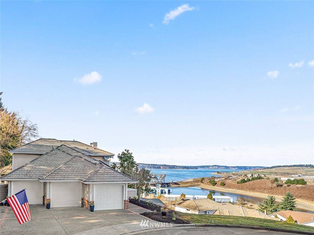 Steilacoom, WA 98388,2805 Chambers Bay CT