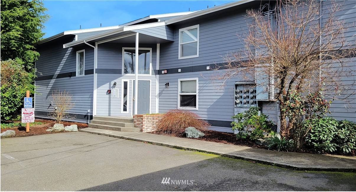 Tacoma, WA 98443,3733 Waller RD E #201