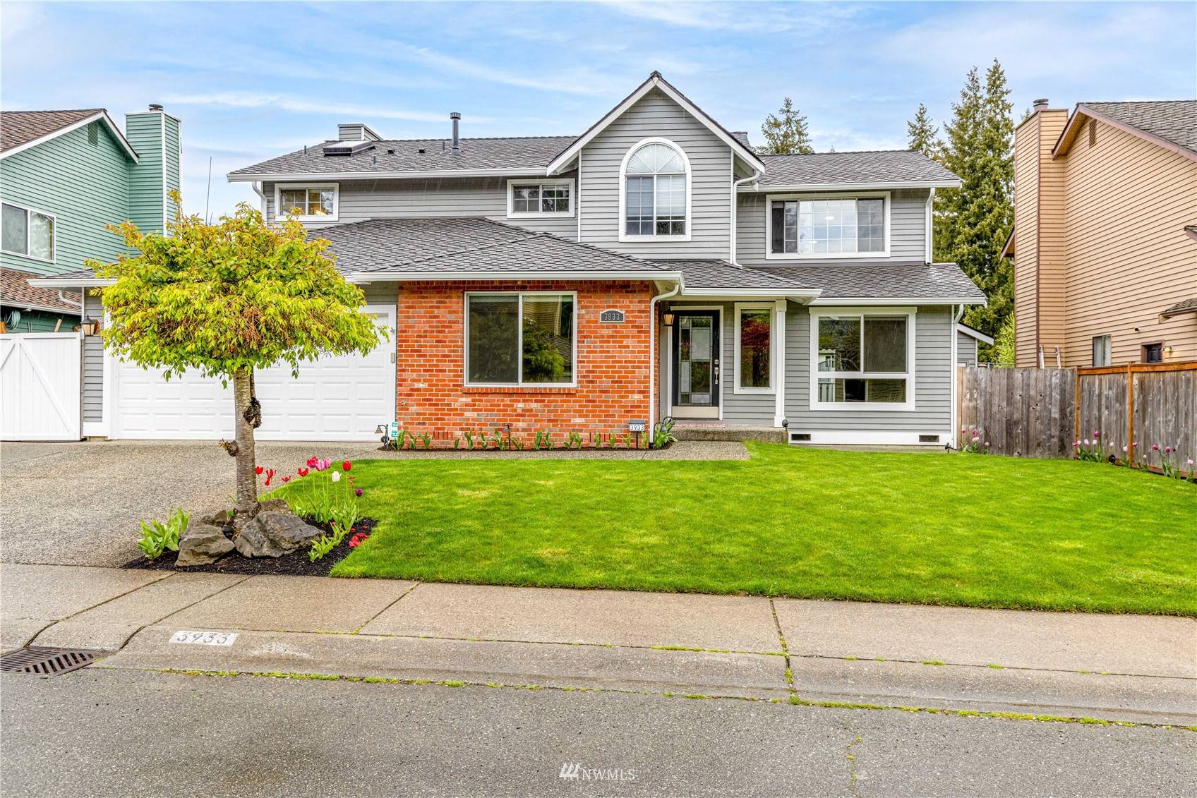 Everett, WA 98208,3933 119th PL SE