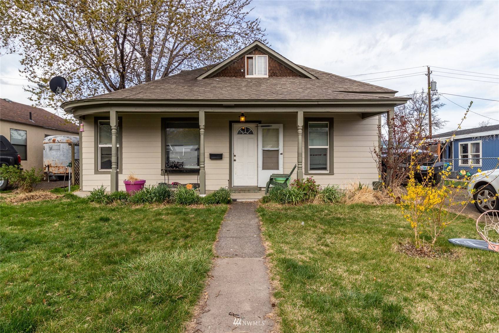 Milton-freewater, OR 97862,909 Ward ST