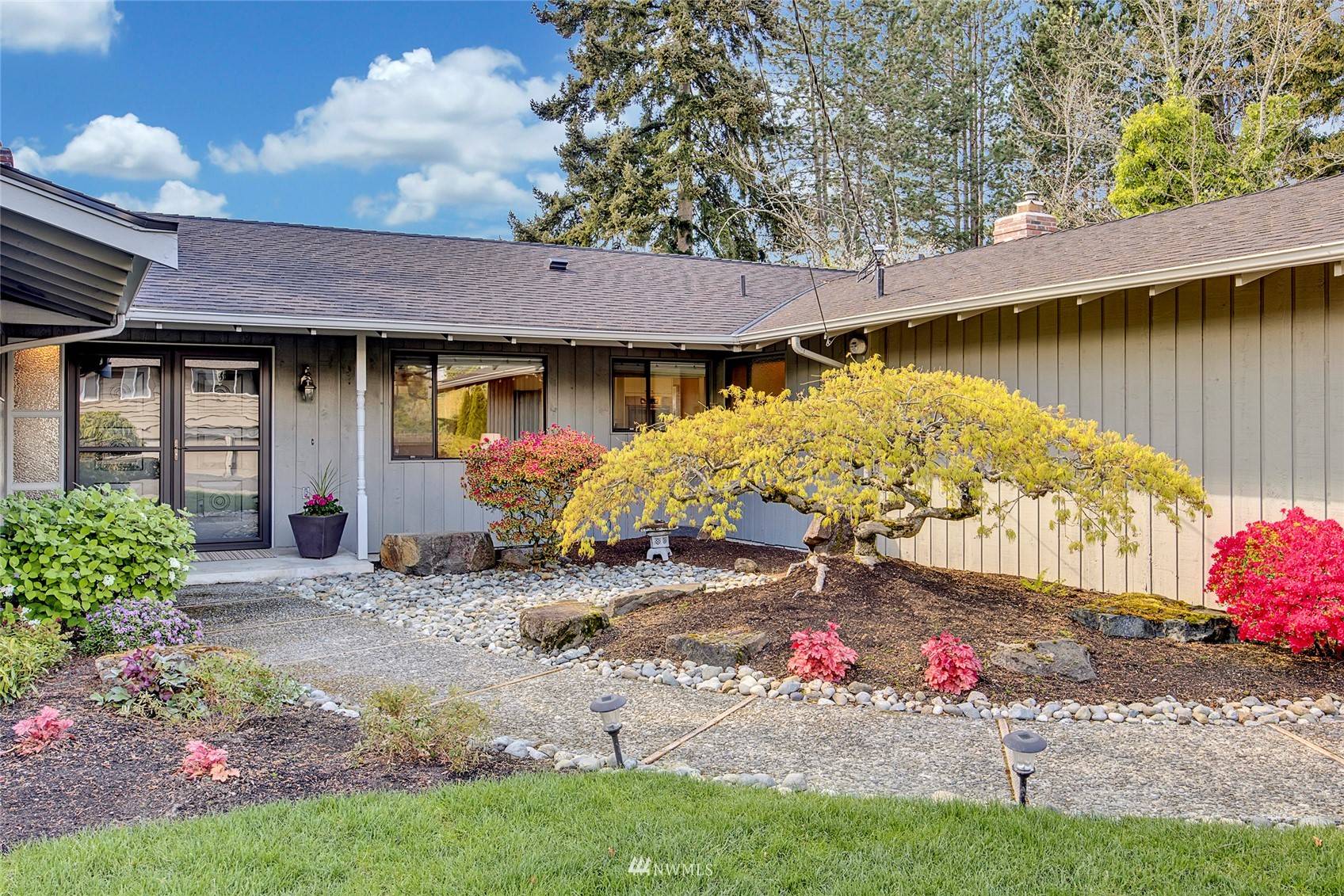 Mercer Island, WA 98040,6213 83rd PL SE