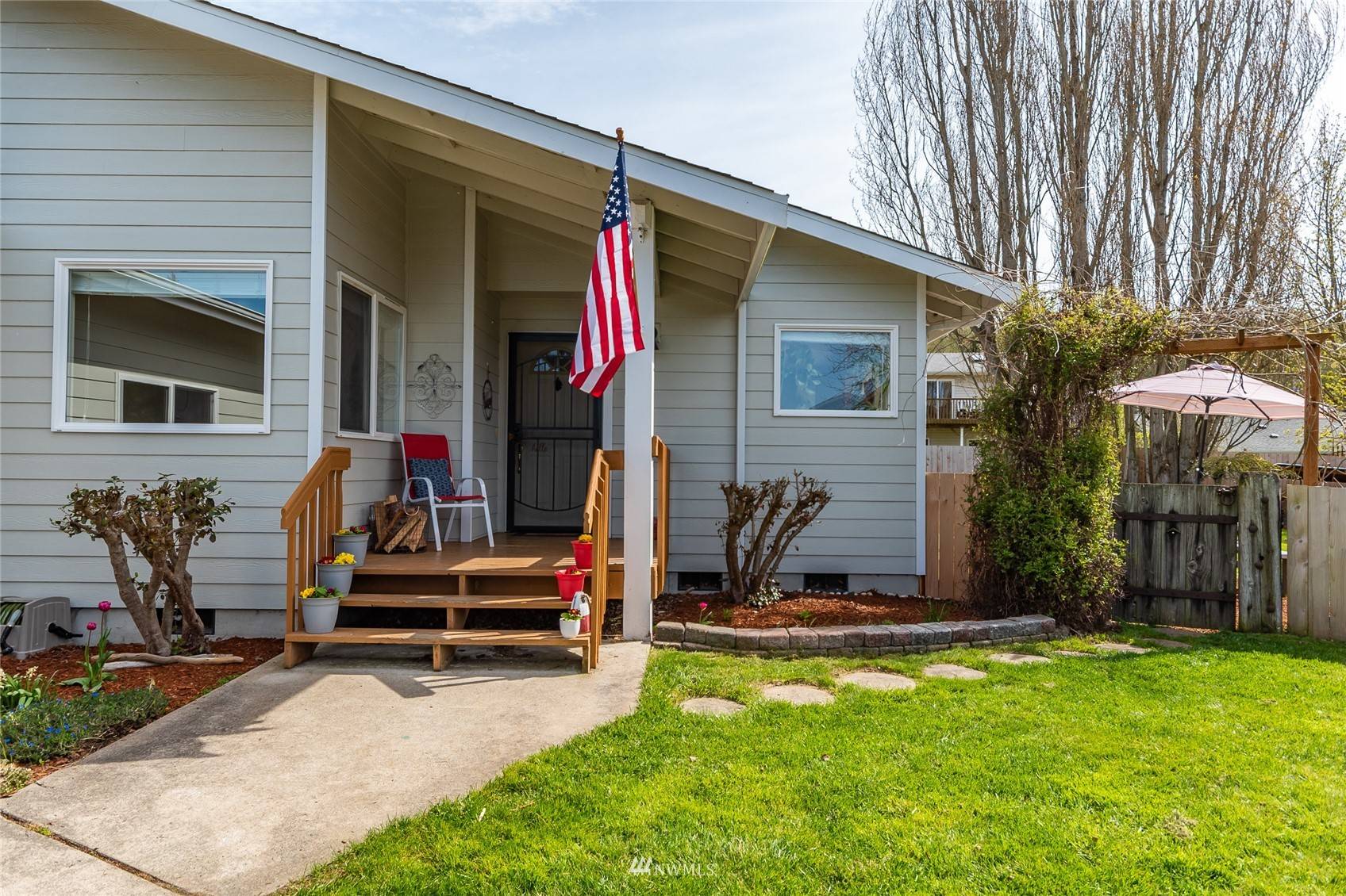 Coupeville, WA 98239,1113 Chadwick CT