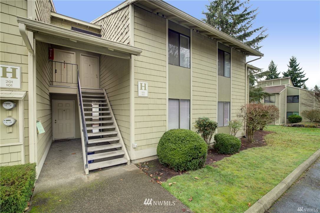 Renton, WA 98055,2020 Grant AVE S #H102