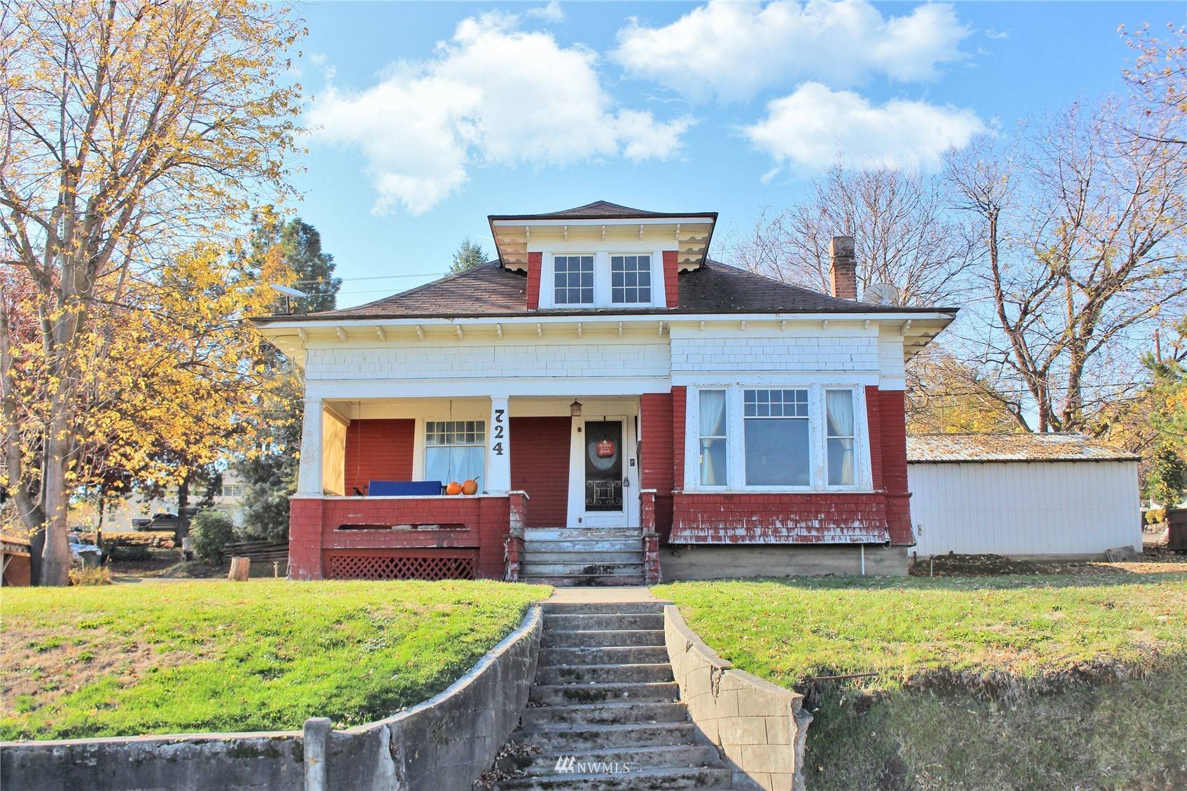 Milton-freewater, OR 97862,724 College ST