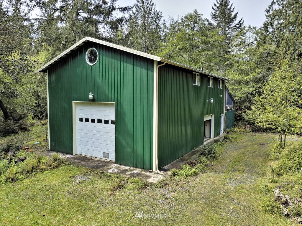 Shelton, WA 98584,3910 E Harstine Island RD S